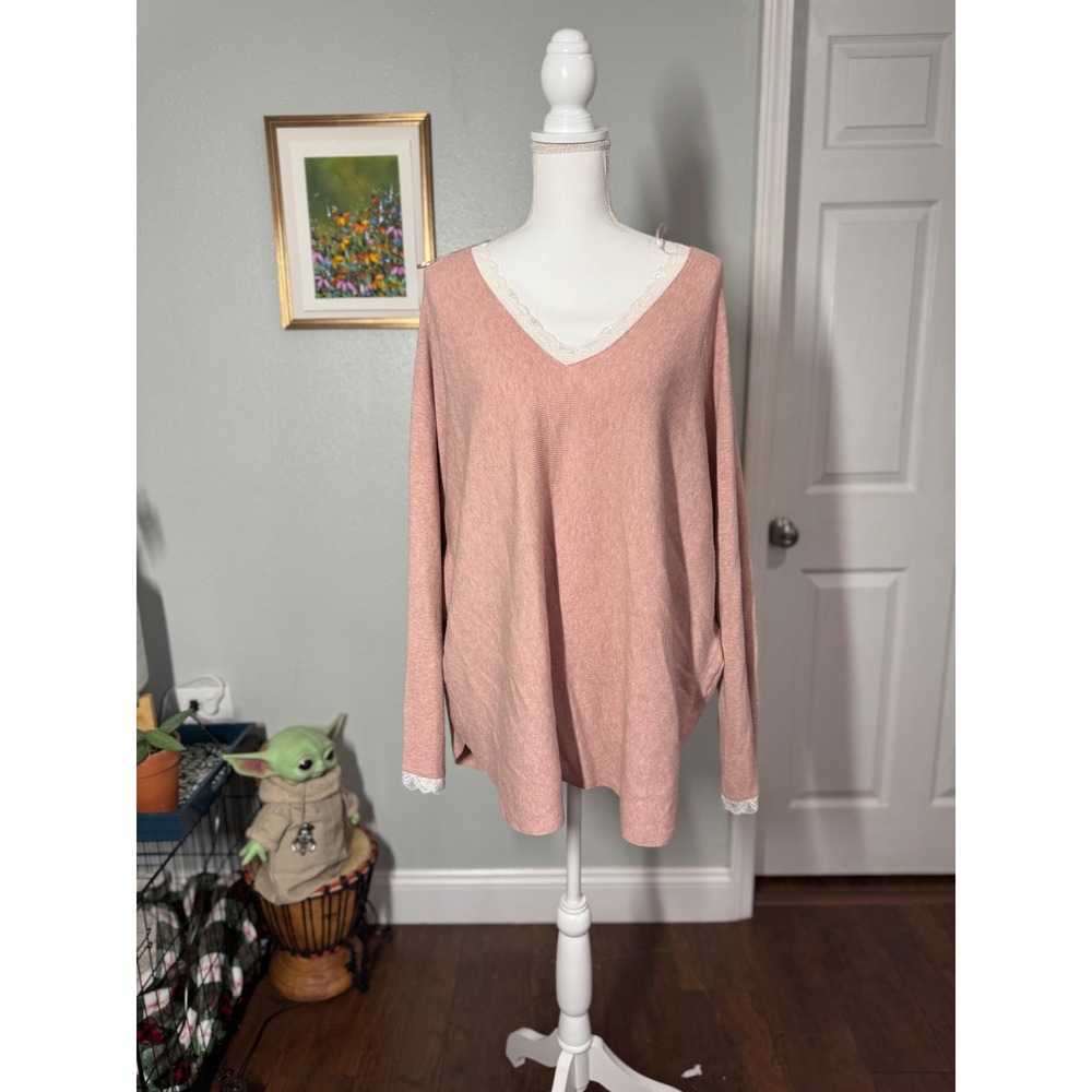 Sioni Pink Oversized Sweater with‎ Lace Trim Romantic Femme Cozy Plus